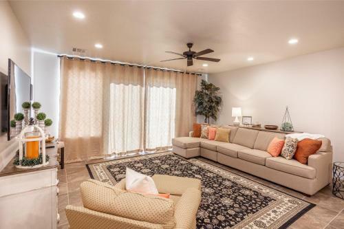 Villa Red Rock & Turned Wood Escape