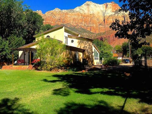 Villa Zion Vacation Home,llc