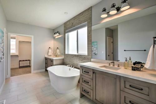Modern Group-friendly Home, 15 Mi To Dtwn Slc