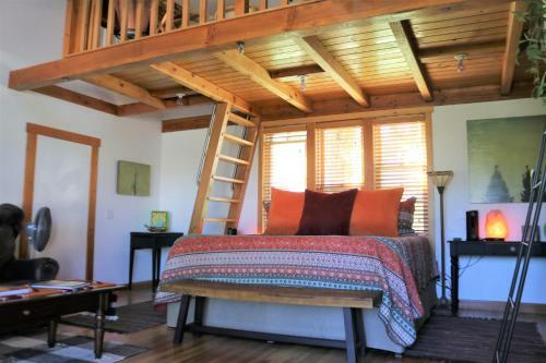 River Stone Inn