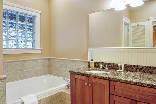Castle Hill Condo
