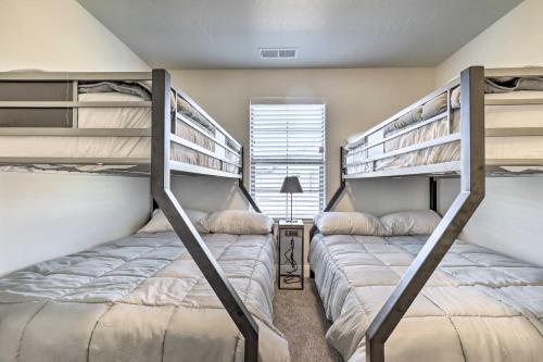 St George Area Townhome With Patio And Pool Access
