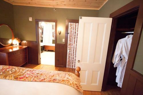 Bed & Breakfast The Inn