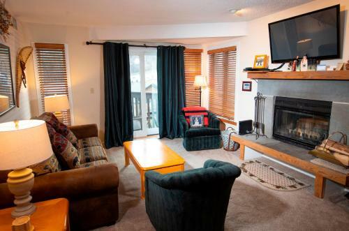 Apartamento Mountain Lodge At Okemo-1br Fireplace & Updated Kitchen Condo
