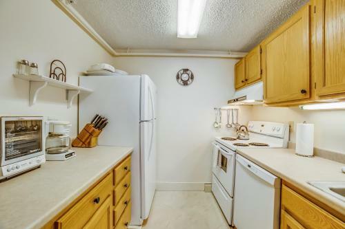 Mountainside Resort D302