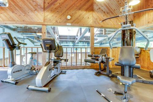 Mountainside Resort: H202