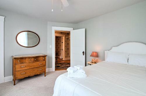 Spacious Rutland Townhome With Fire Pit- Walk To Town