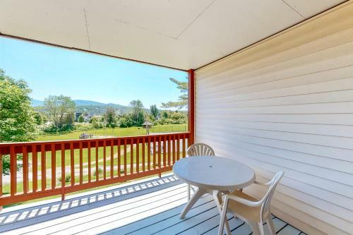 Mountainside Resort F102