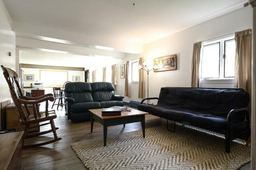 Hanover Adventure Tours Hostel