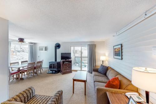 Mountainside Resort I