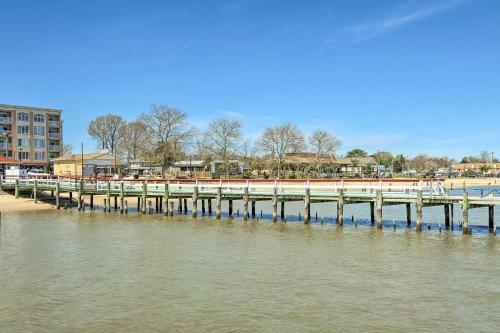 Cozy Colonial Beach House, 2 Blocks To Beach!
