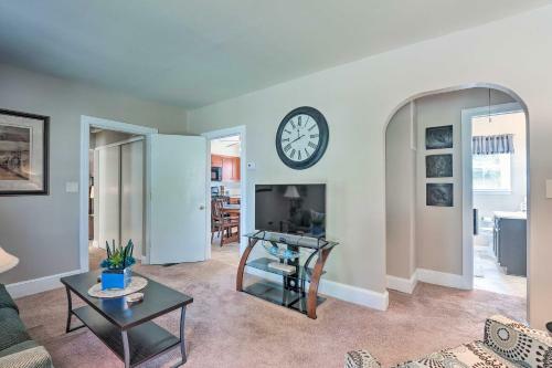 Cozy Colonial Beach House, 2 Blocks To Beach!