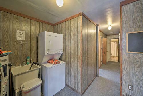 Home With Massanutten Resort Amenities - Near Skiing!