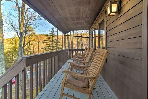 Slopeside Retreat In Massanutten With Hot Tub And Deck!