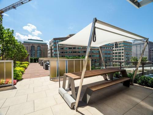 Apartamento Bluebird Suites At Reston Town Center