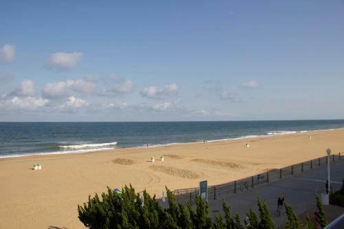 Apartamento Virginia Beach Oceanfront Studio With Serene Views!