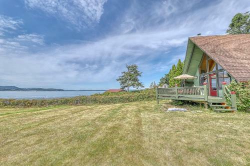 Rustic Guemes Beach Cabin