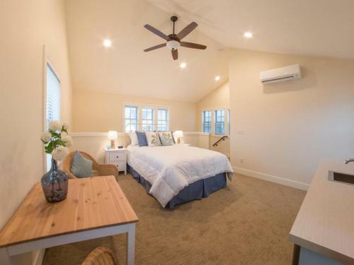 Chinook & Carriage House #2