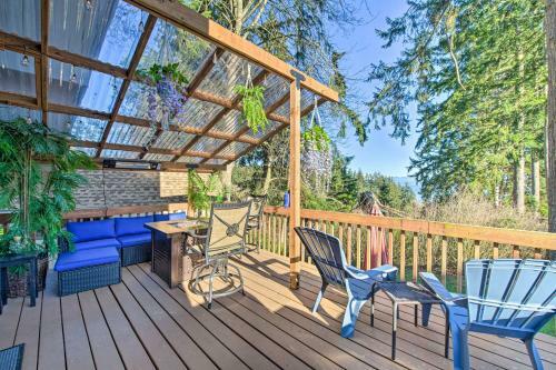 Unique Camano Cabin With Mountain And Water Views