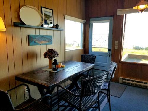 276 -beachfront Cabin On Mutiny Bay