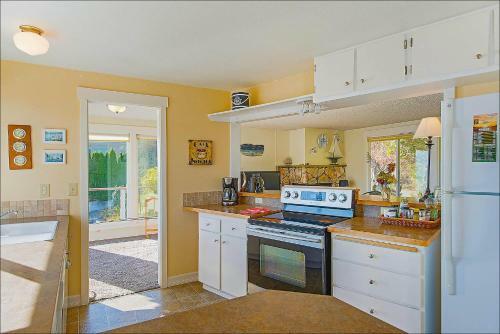 Olalla Bay Cottage