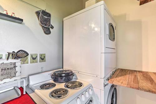 Friday Harbor Apartment With Deck - 4 Mi To Downtown