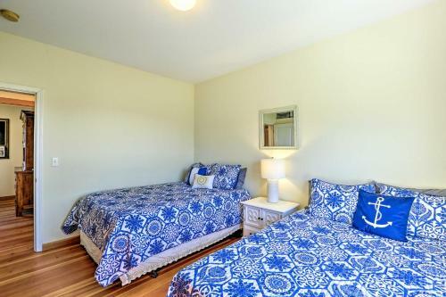 Friday Harbor Apartment With Deck - 4 Mi To Downtown