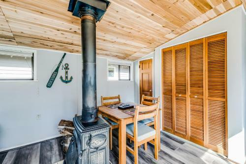 Whidbey Cottage On Holmes Harbor