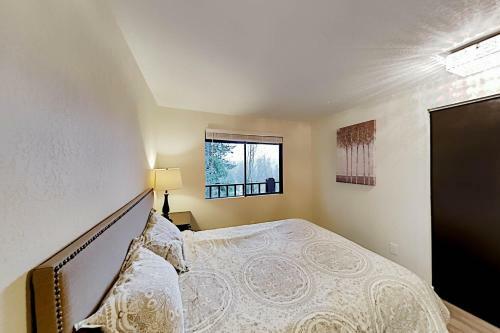 Modern Upgraded Getaway - Office & Game Room Home