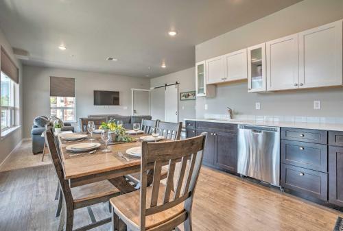 Apartamento Lake Chelan Condo, Walk To Brewery And Wineries