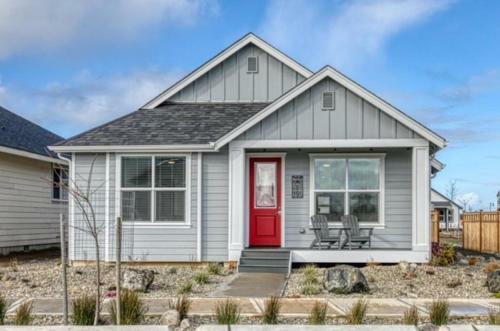 058 Captain`s Seaside Retreat