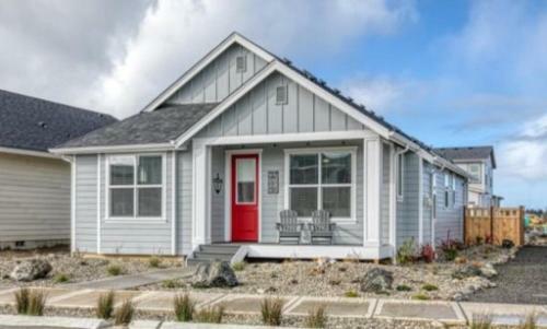 058 Captain`s Seaside Retreat