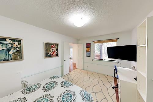 Apartamento Relaxing Retreat On Lush Acre - Furnished Deck Duplex
