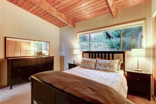 Rockaway Retreat