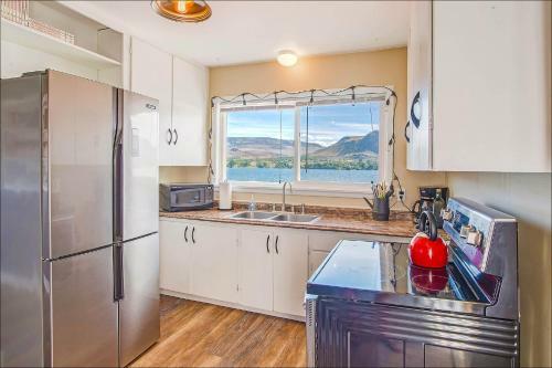 Lake Level Cottages