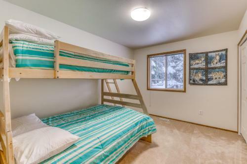 Elk Tracks Lodge