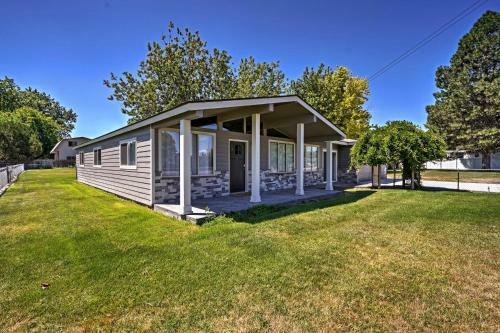 Lovely Pasco Home With Yard - Near Tri-cities Airport