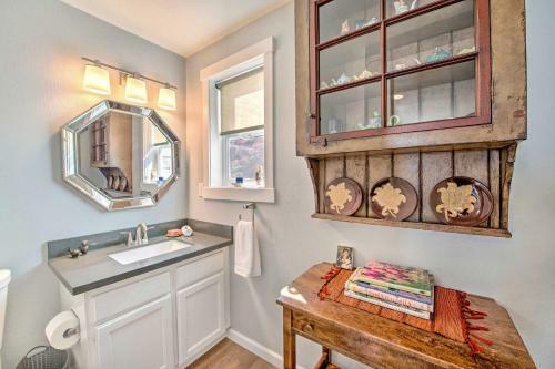 Rejuvenating Poulsbo Home With Meditation Space