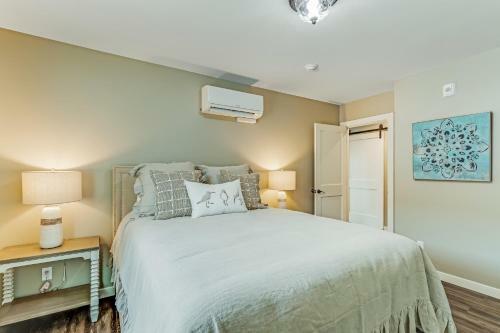 Liberty Bay Loft & Front Street Suite