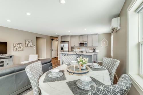 Liberty Bay Loft & Front Street Suite