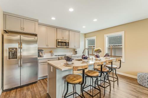Liberty Bay Loft & Front Street Suite