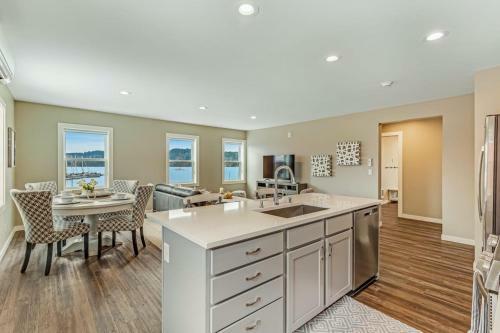 Liberty Bay Loft