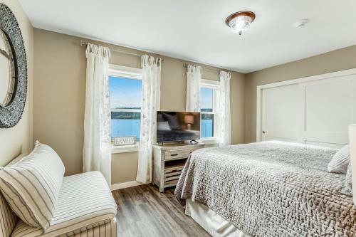 Liberty Bay Loft