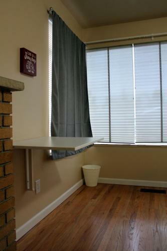 Hostal Brighton Guesthouse (Walk To Metro)