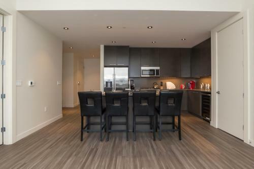 Downtown Seattle Convention Center Apartments