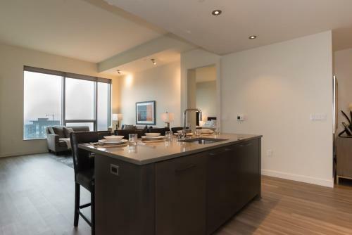 Downtown Seattle Convention Center Apartments