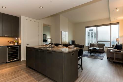 Downtown Seattle Convention Center Apartments