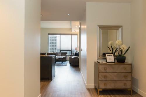 Downtown Seattle Convention Center Apartments