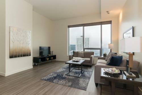 Downtown Seattle Convention Center Apartments