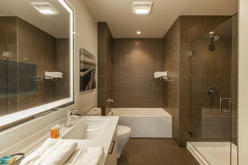 Downtown Seattle Convention Center Apartments